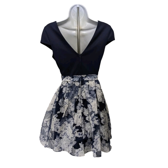 NWT B. Darlin Fit Flare Mini Dress 5 / 6 Chiffon Skirt Area Tie Waist - Picture 12 of 14